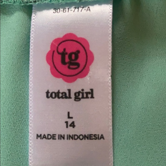 Tee - Picture 2 of 3